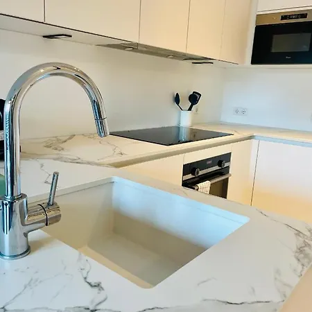 Apartment New & Large 1 Bedroom In Center- Terrace & Parking Luxembourg